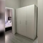New New Bazaar Τίρανα